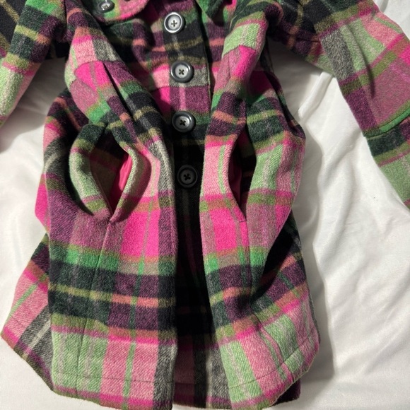 Pink and Green Pea Coat with Long Sleeves and Warm Material - Picture 6 of 11